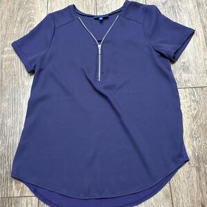 APT. 9 Short Sleeve Top with Zipper Detail- Size Petite Small